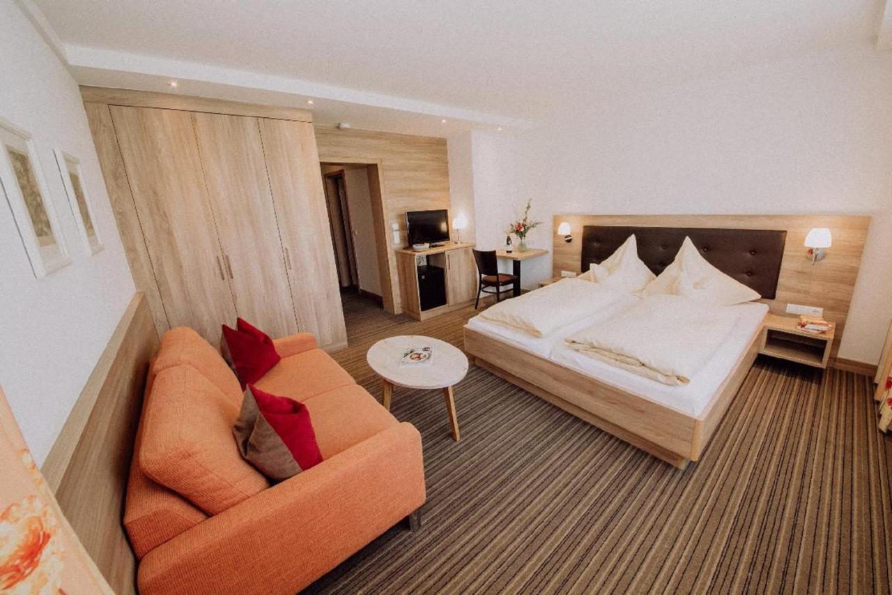 Haus Maria Hotel บาดฟึสซิง ภายนอก รูปภาพ
